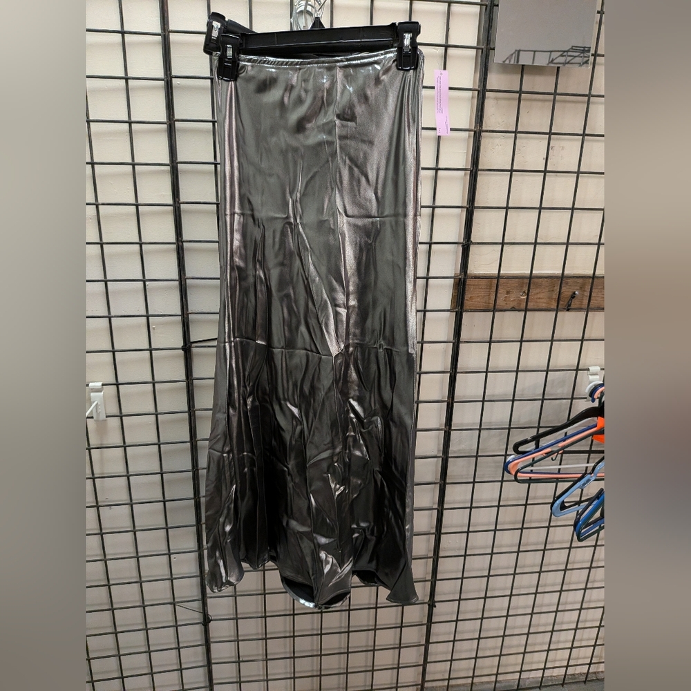 New Women's XXS Silver Maxi Skirt